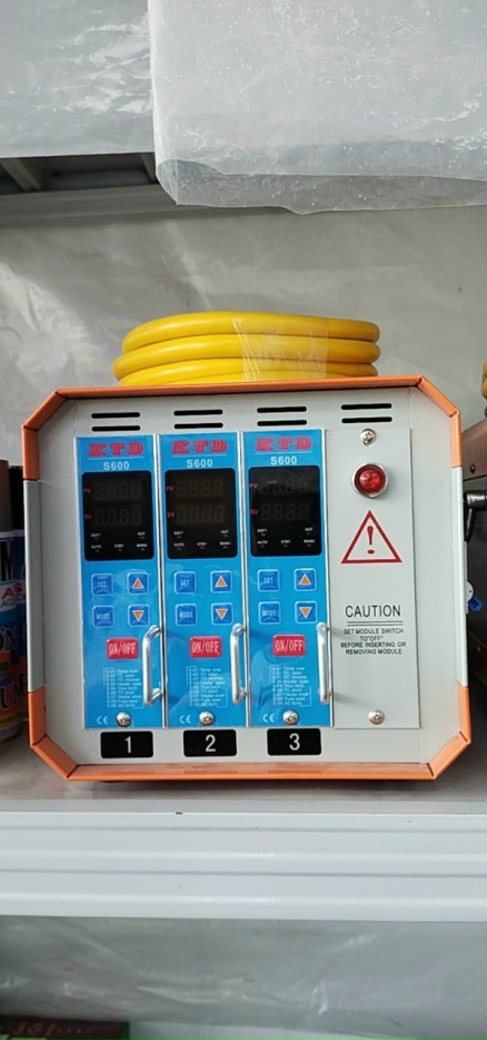 BỘ ĐIỀU KHIỂN NHIỆT ĐỘ KHUÔN 3 CỔNG